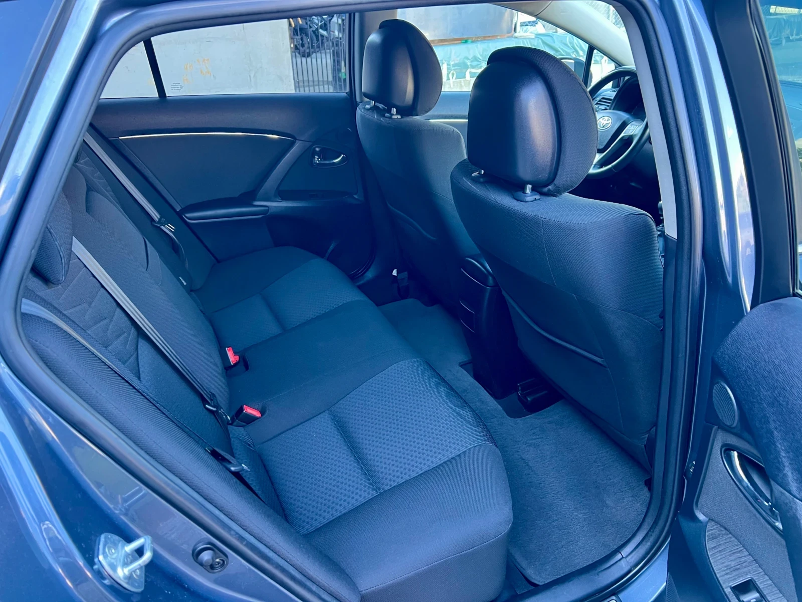 Toyota Avensis 2.0i ������ ��������� | Mobile.bg � ����������� 7
