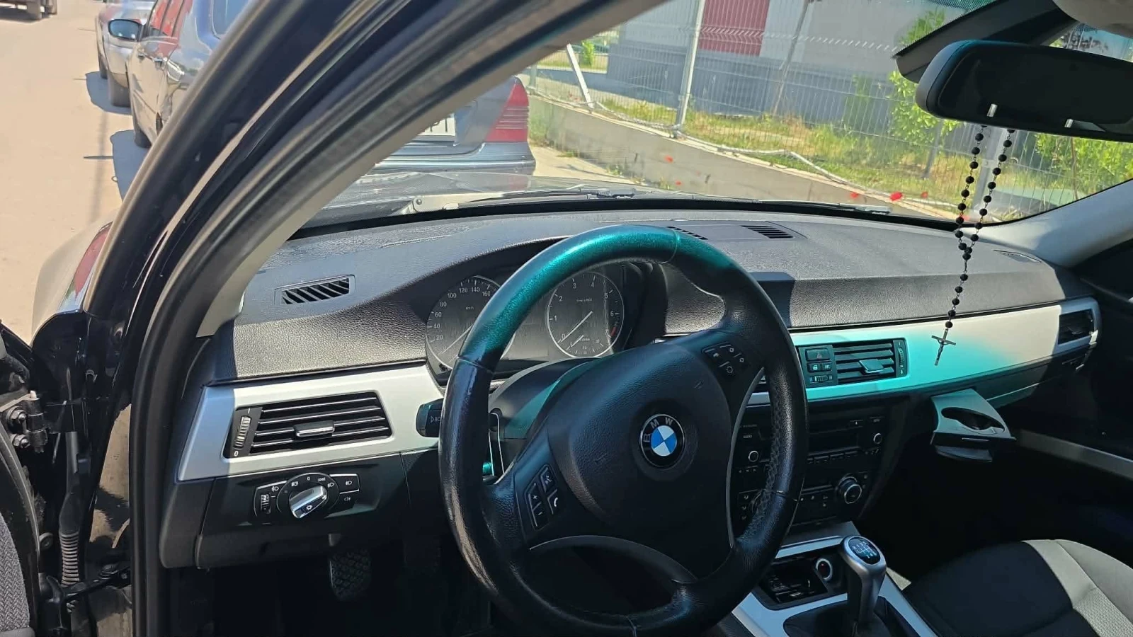 BMW 320, снимка 3 - Автомобили и джипове - 54924982