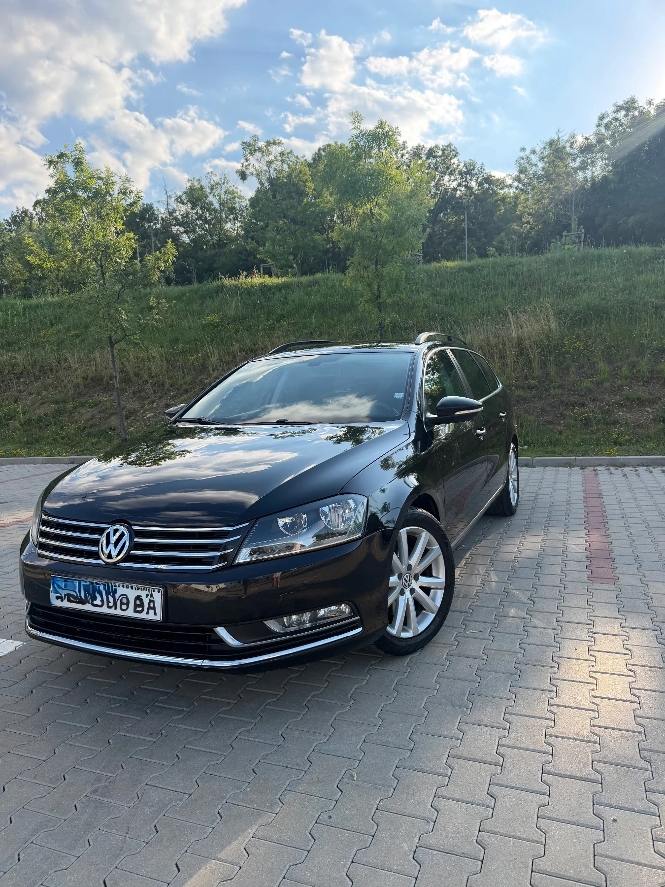 VW Passat Комби, снимка 7 - Автомобили и джипове - 55092217