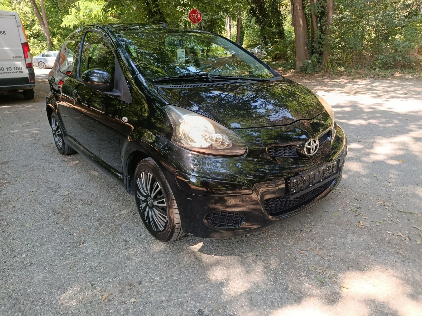 Toyota Aygo Бензин 2012г Клима 4 врати, снимка 7 - Автомобили и джипове - 55123475