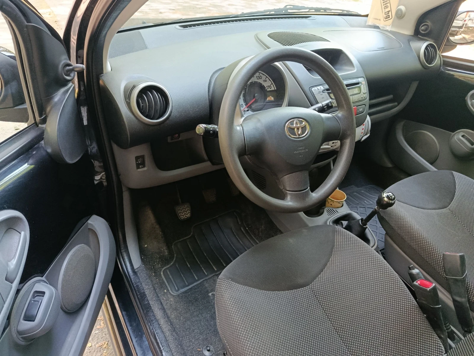 Toyota Aygo Бензин 2012г Клима 4 врати, снимка 9 - Автомобили и джипове - 55123475