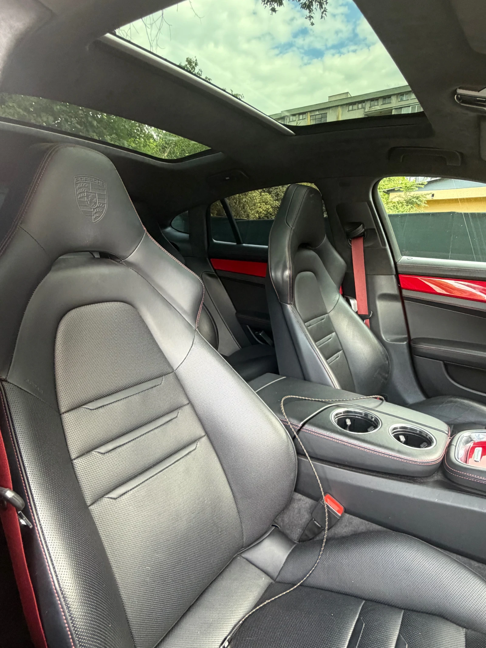 Porsche Panamera Turbo Chrono, снимка 10 - Автомобили и джипове - 55190592