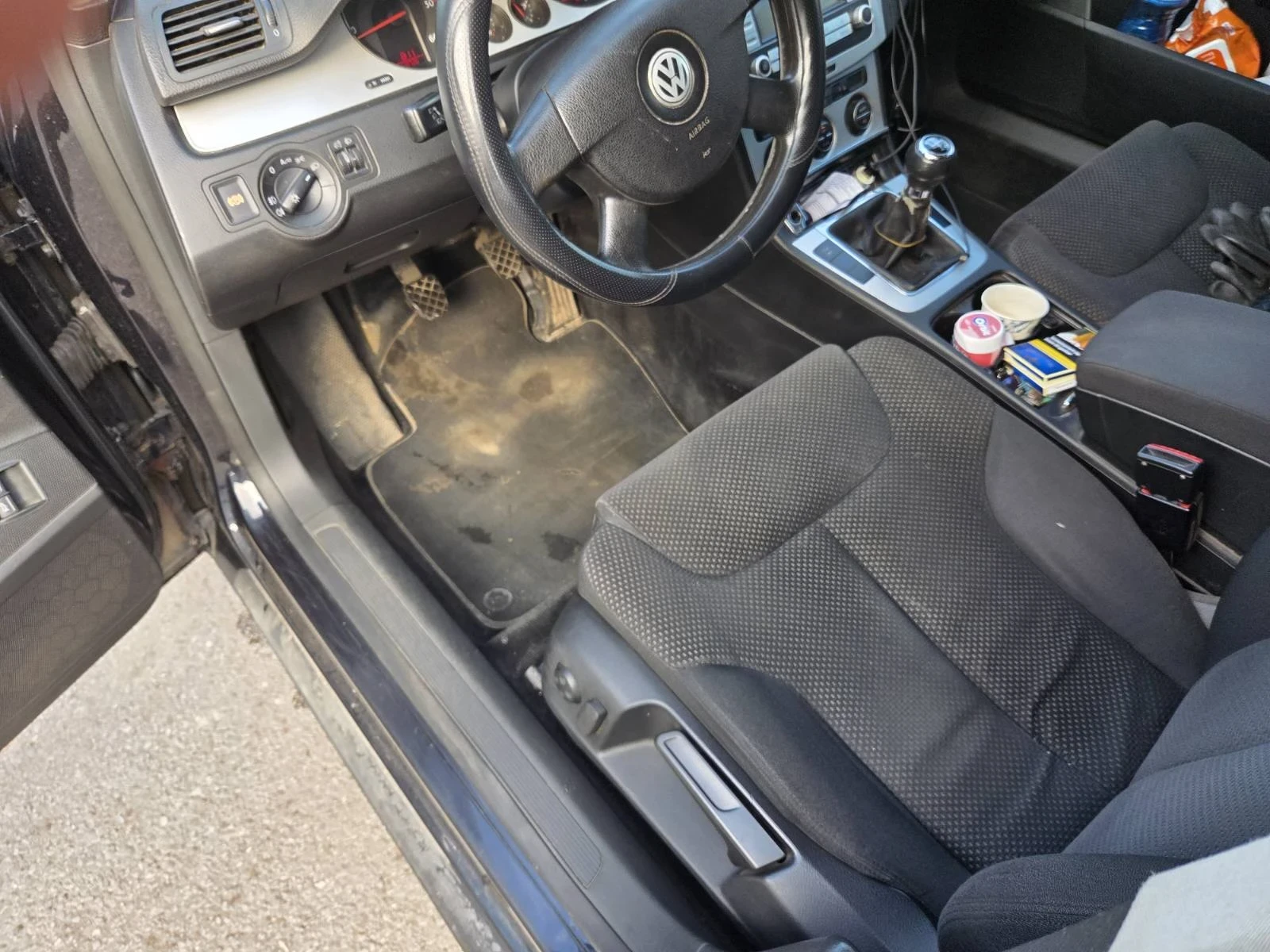 VW Passat passat 6 2.0tdi 140кс, снимка 4 - Автомобили и джипове - 55267840