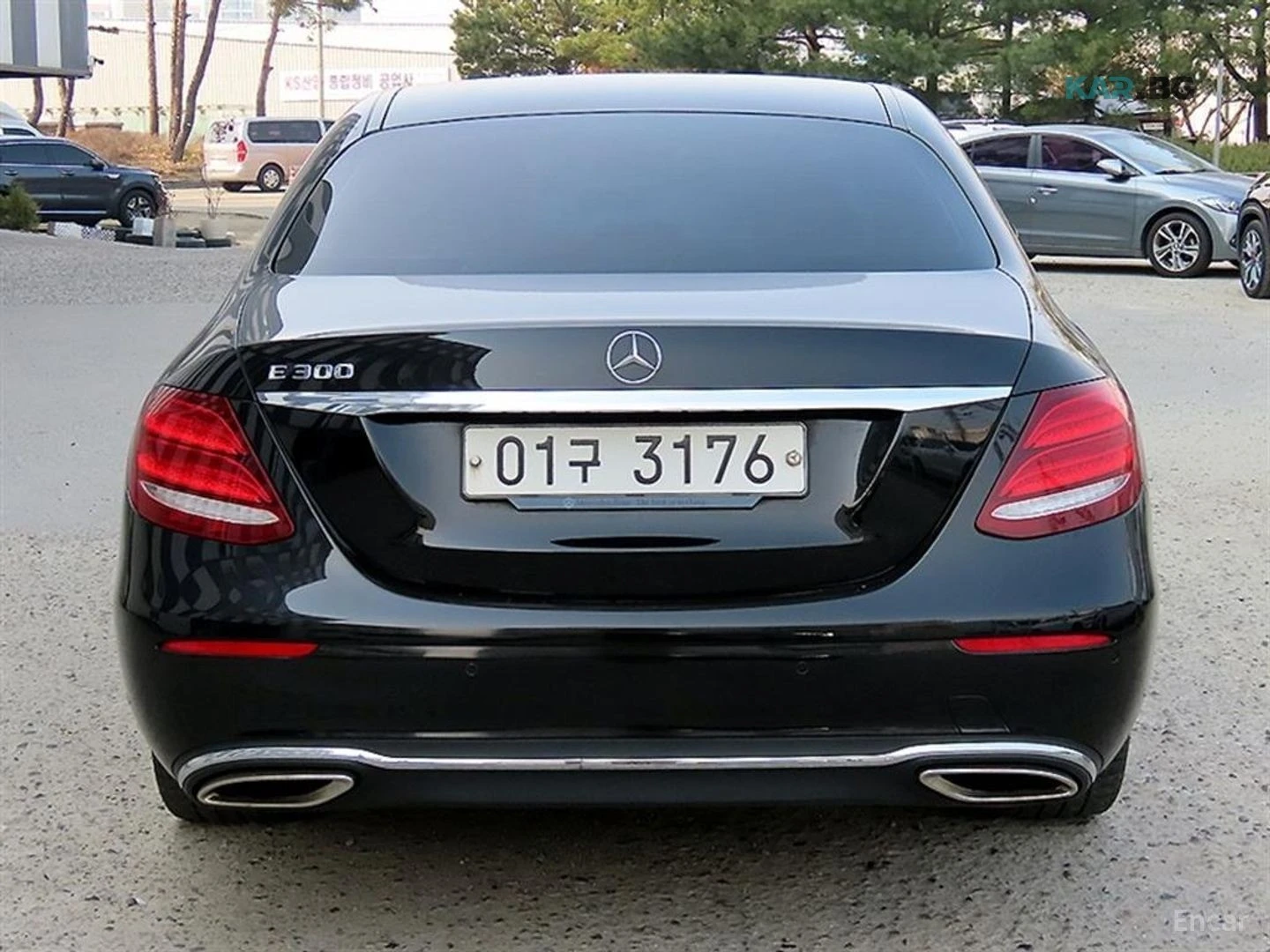 Mercedes-Benz E 300 Exclusive* КОЖА* ОБДУХВ* ПАНО* НАВИ, снимка 4 - Автомобили и джипове - 55384901