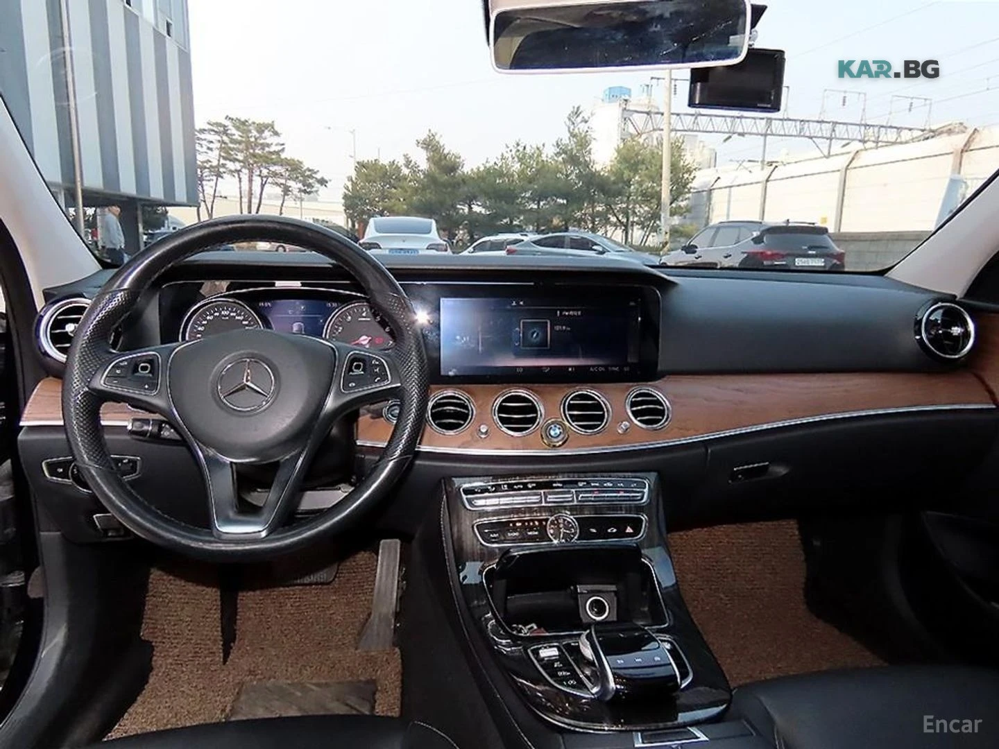 Mercedes-Benz E 300 Exclusive* КОЖА* ОБДУХВ* ПАНО* НАВИ, снимка 7 - Автомобили и джипове - 55384901