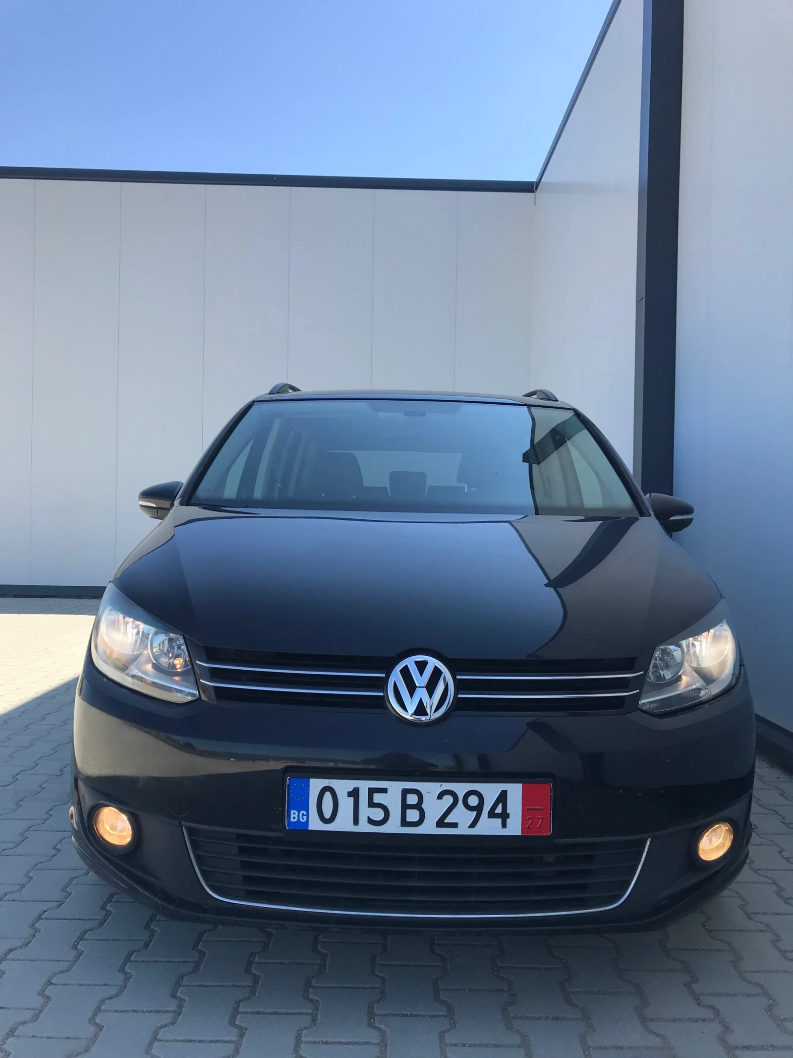 VW Touran 1.6 tdi 105, снимка 2 - Автомобили и джипове - 55532040