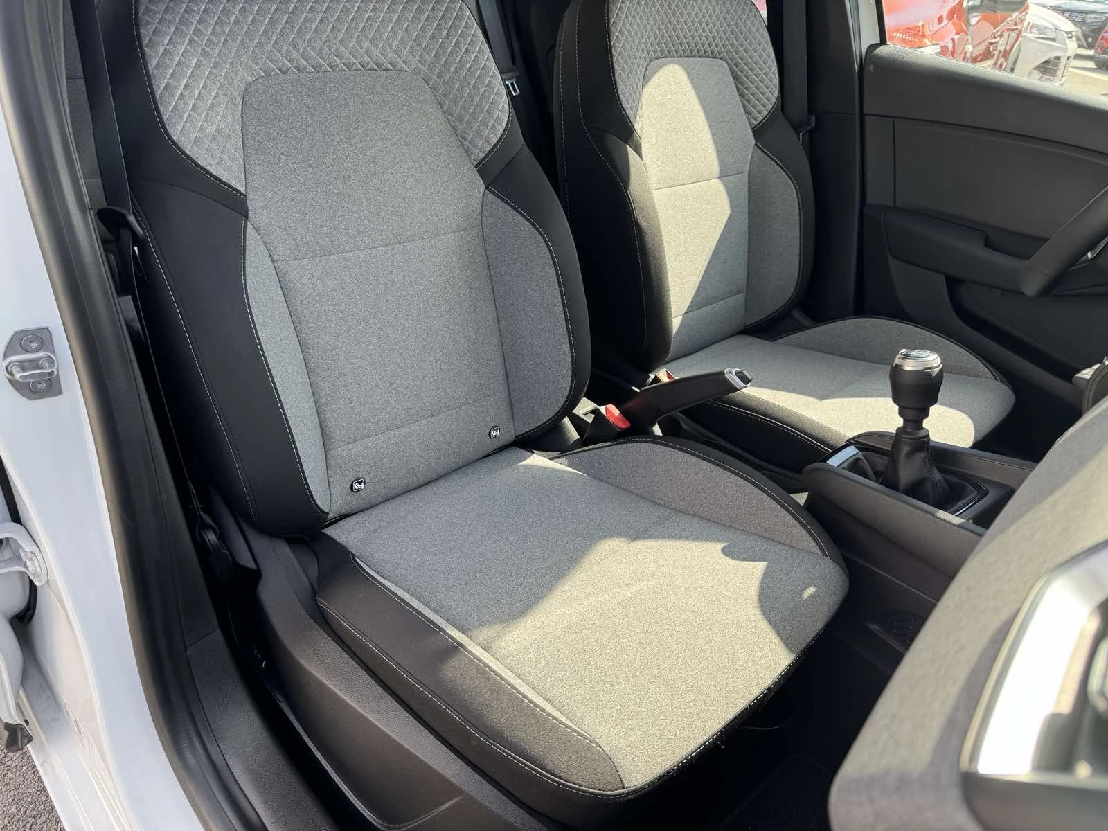 Renault Clio 1.0 Tce LPG, снимка 9 - Автомобили и джипове - 55842791