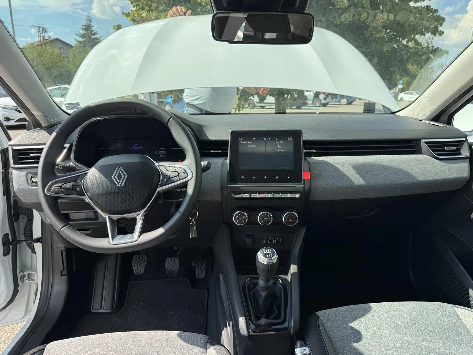 Renault Clio 1.0 Tce LPG, снимка 14 - Автомобили и джипове - 55842791