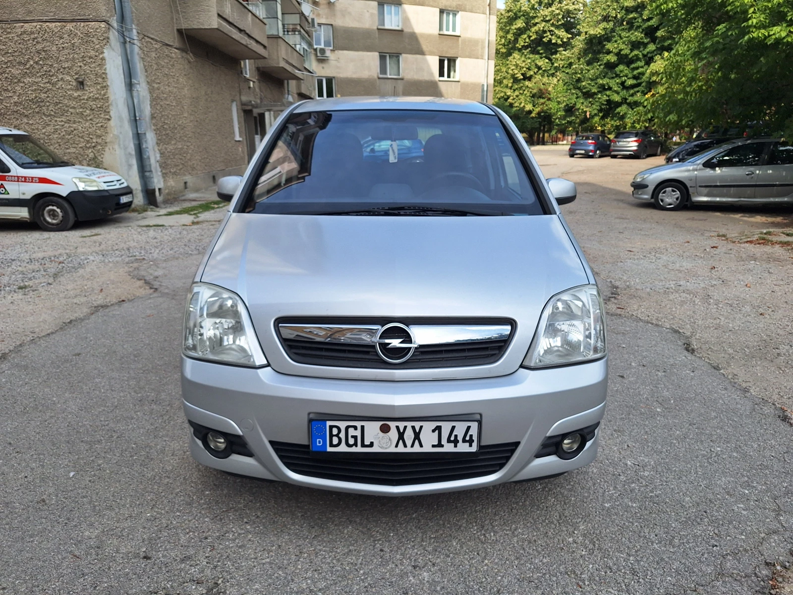 Opel Meriva 1.4i Face!, снимка 15 - Автомобили и джипове - 55942952
