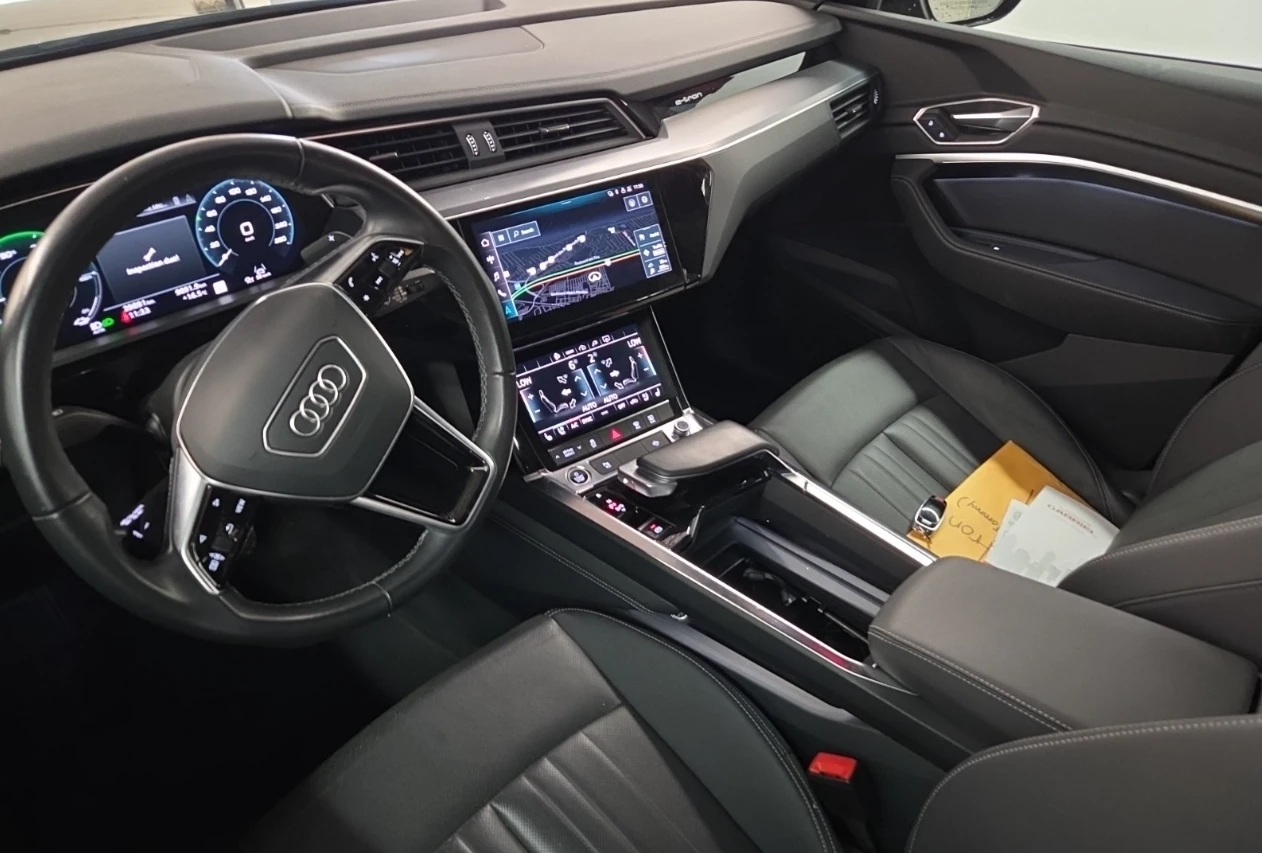Audi E-Tron SPORTBACK* S-line* QUATTRO* Black optic* 360* ПАНО, снимка 9 - Автомобили и джипове - 56086235