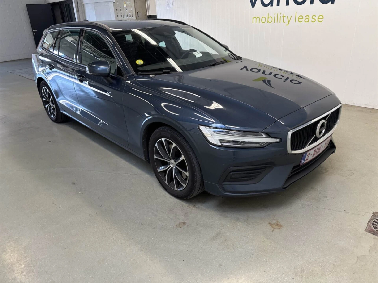 Volvo V60 2.0 B4 CORE LED Navi