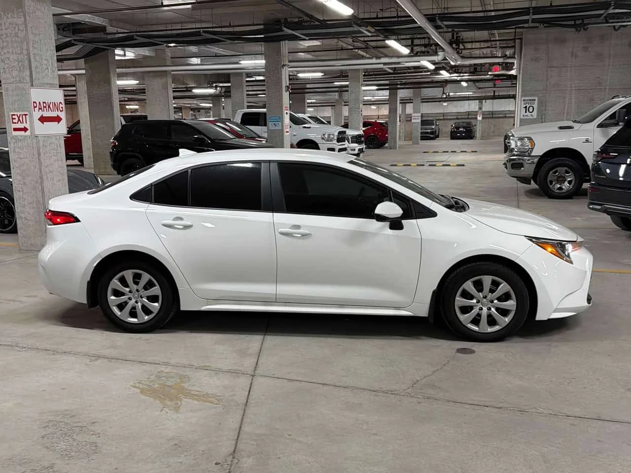 Toyota Corolla * CVT * CARFAX * , снимка 3 - Автомобили и джипове - 56329888