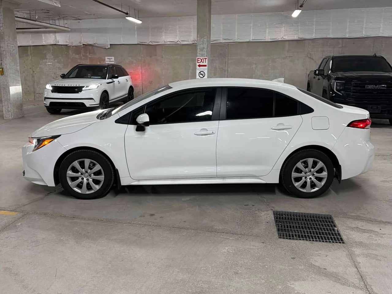Toyota Corolla * CVT * CARFAX * , снимка 2 - Автомобили и джипове - 56329888
