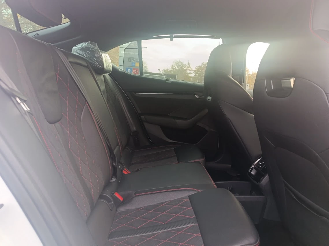 Skoda Octavia RS, снимка 5 - Автомобили и джипове - 56645818