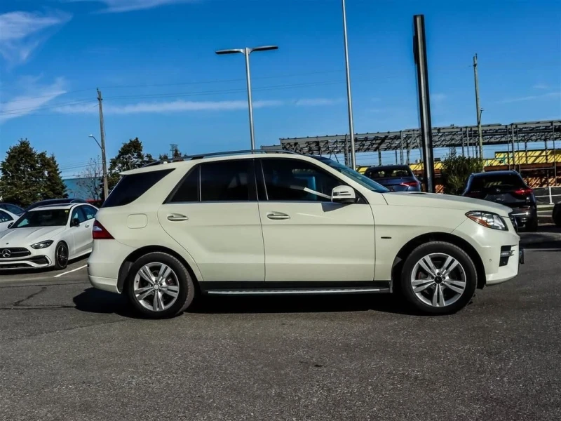 Mercedes-Benz ML 350 AMG panorama Harman&Kardon, снимка 4 - Автомобили и джипове - 52317620