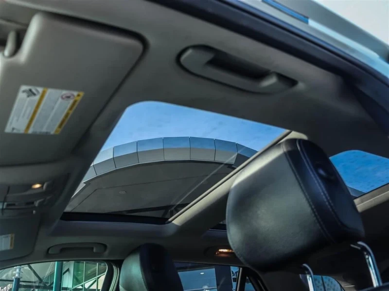 Mercedes-Benz ML 350 AMG panorama Harman&Kardon, снимка 6 - Автомобили и джипове - 52317620