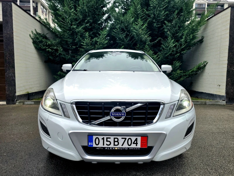 Volvo XC60 Volvo XC60 2.4 D5 Momentum AWD, снимка 2 - Автомобили и джипове - 52103074