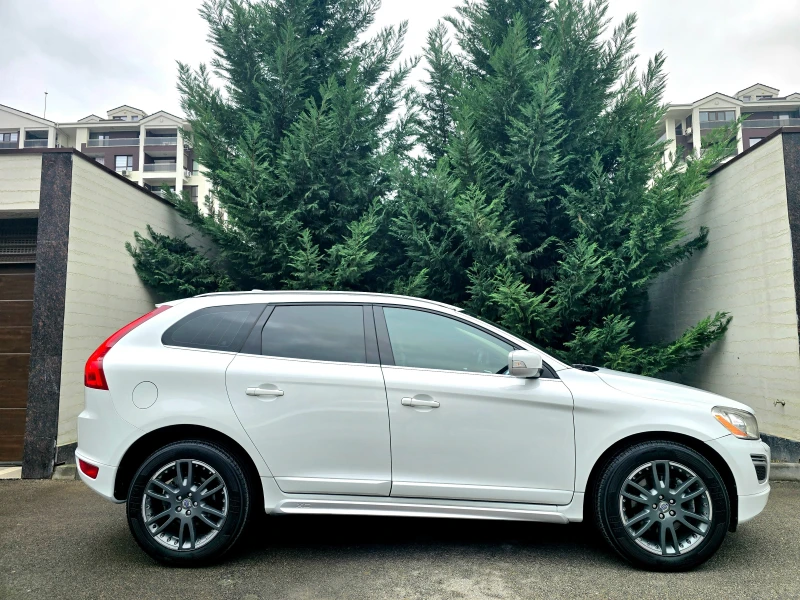 Volvo XC60 Volvo XC60 2.4 D5 Momentum AWD, снимка 4 - Автомобили и джипове - 52103074