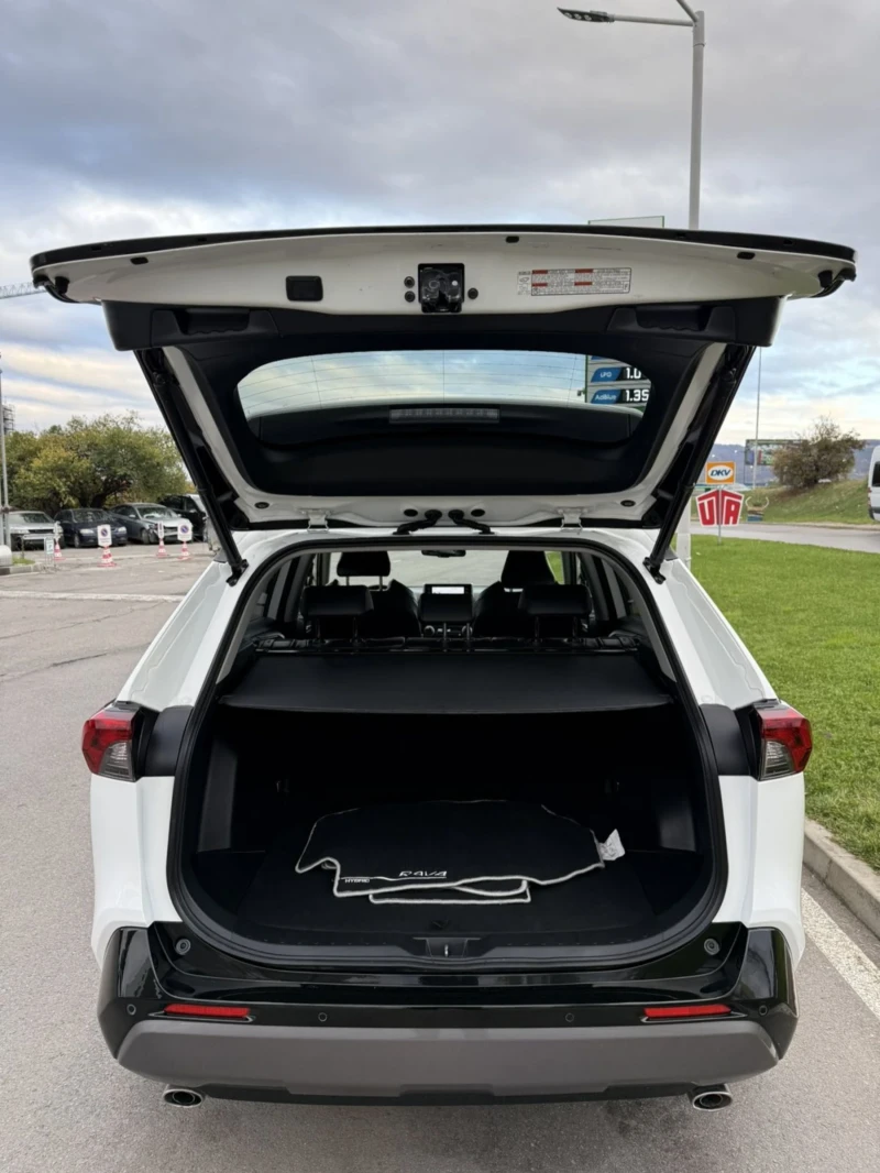 Toyota Rav4 HYBRID 65000, снимка 4 - Автомобили и джипове - 52325852