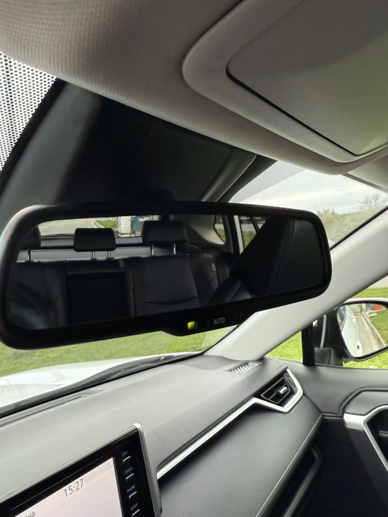 Toyota Rav4 HYBRID 65000, снимка 11 - Автомобили и джипове - 52325852