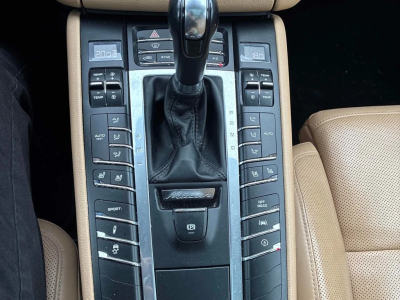 Porsche Macan 2018 S * CARFAX * БЕЗ ПЪРВОНАЧАЛНА ВНОСКА, снимка 15 - Автомобили и джипове - 53027077