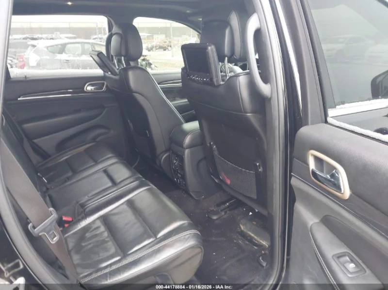 Jeep Grand cherokee 3.6l Overland 4X4, снимка 8 - Автомобили и джипове - 53592318