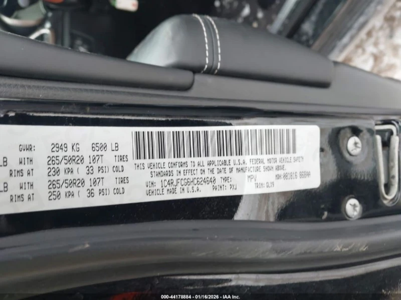 Jeep Grand cherokee 3.6l Overland 4X4, снимка 9 - Автомобили и джипове - 53592318