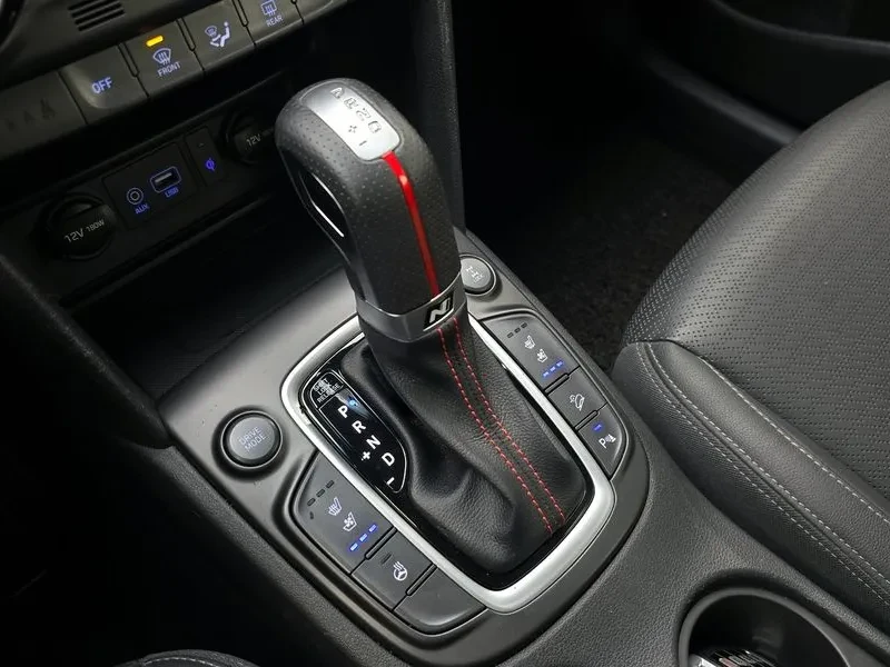 Hyundai Kona 1.6 Turbo 4Wd Premium, снимка 9 - Автомобили и джипове - 55222109