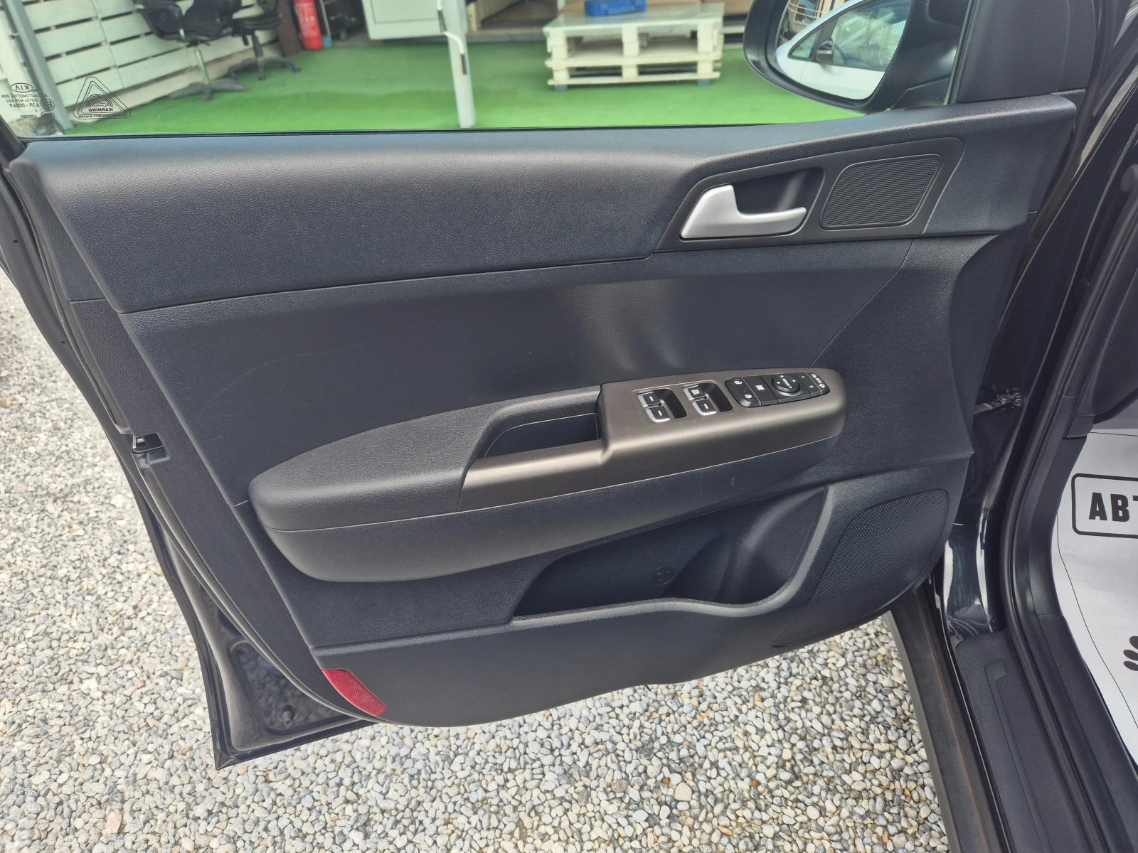 Kia Sportage 1, 6 GRDI-Hibrid - изображение 9
