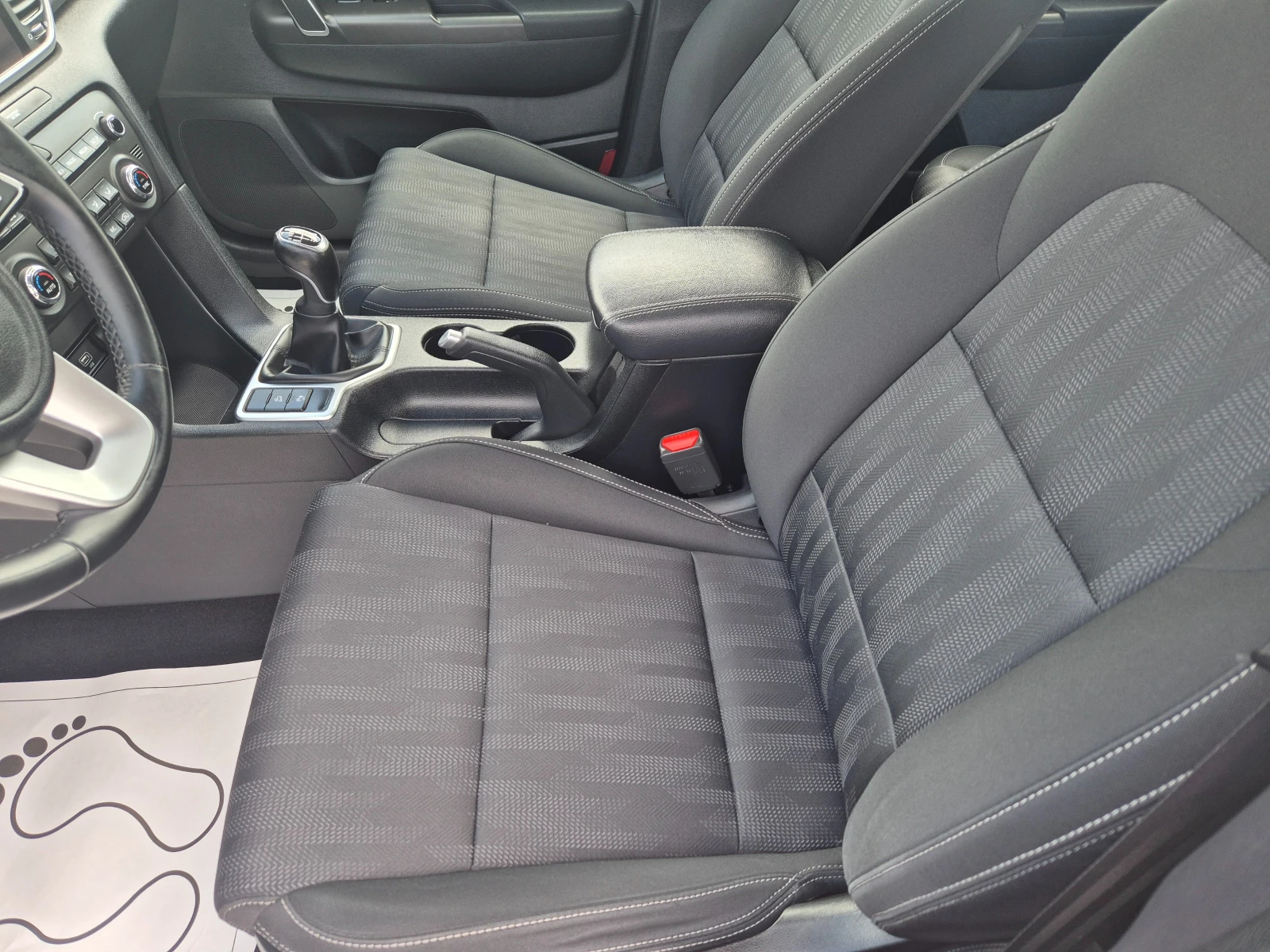 Kia Sportage 1, 6 GRDI-Hibrid - изображение 10