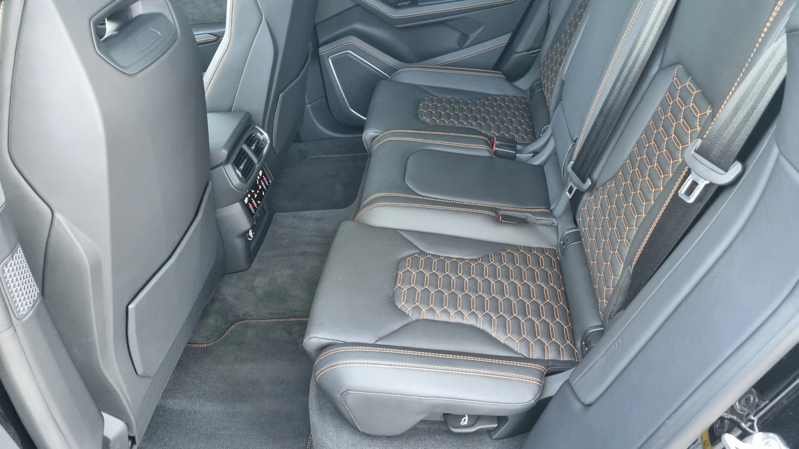 Lamborghini Urus Nero Helene/Ceramic/HUD/360'', снимка 16 - Автомобили и джипове - 53865707