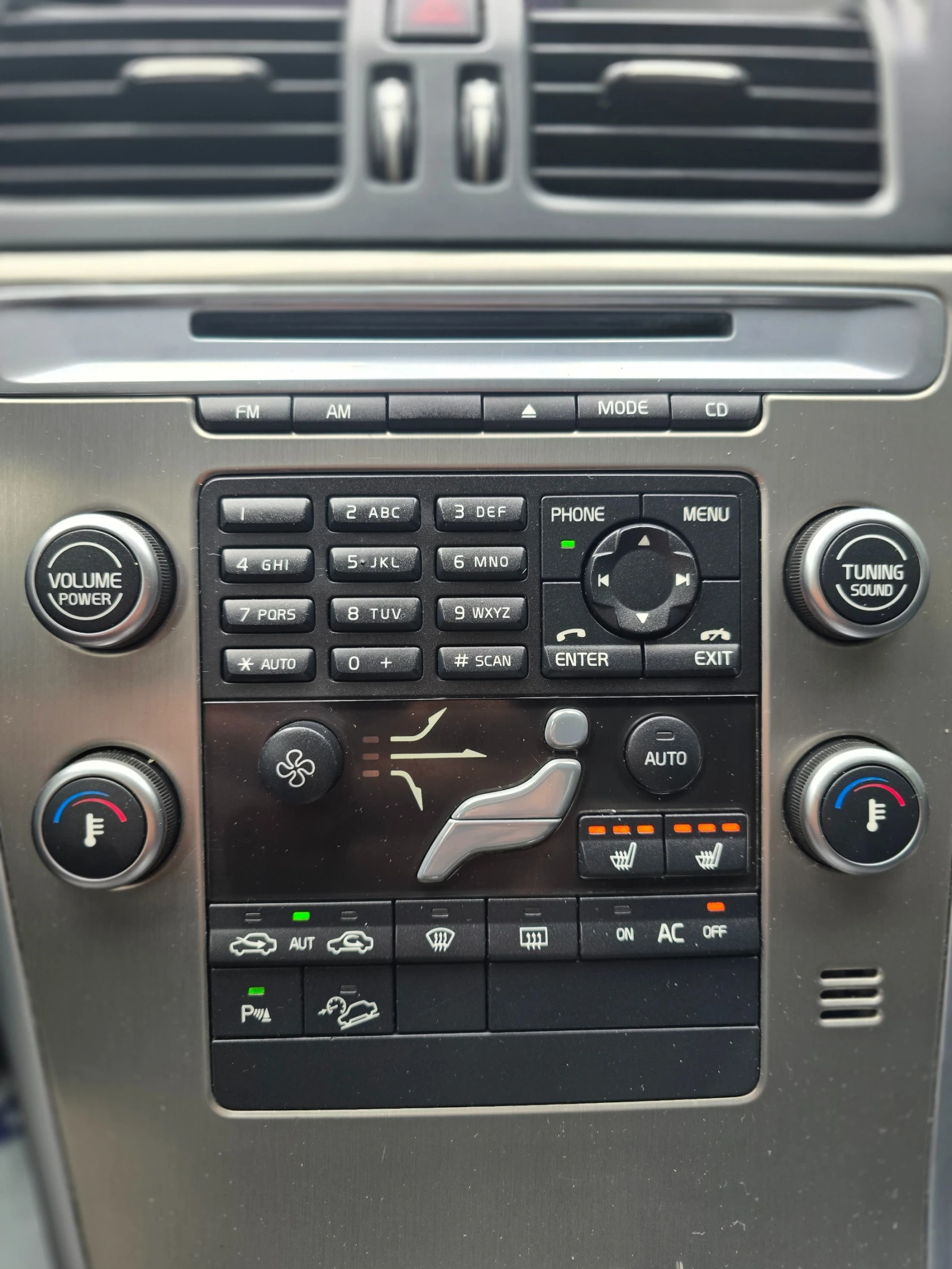 Volvo XC60 Volvo XC60 2.4 D5 Momentum AWD | Mobile.bg   12