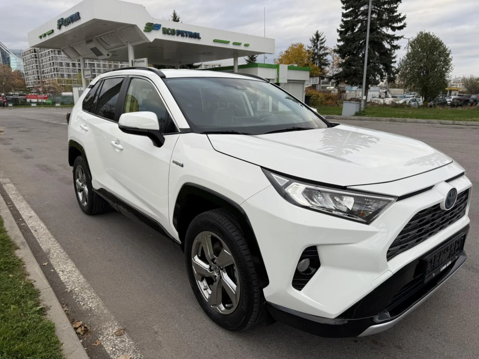 Toyota Rav4 HYBRID 65000 | Mobile.bg   3