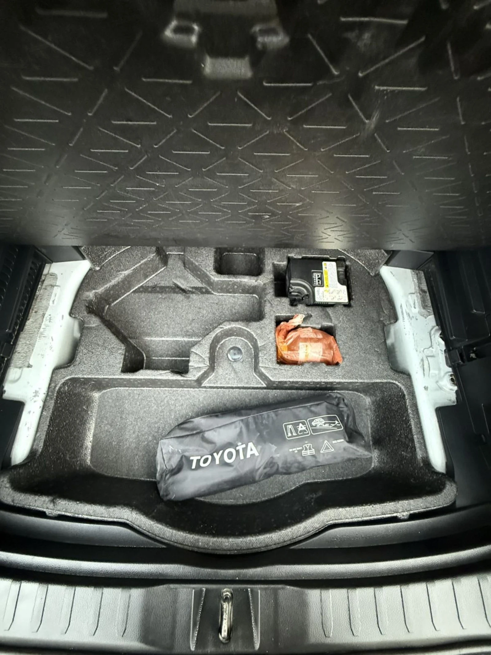 Toyota Rav4 HYBRID 65000 | Mobile.bg   16