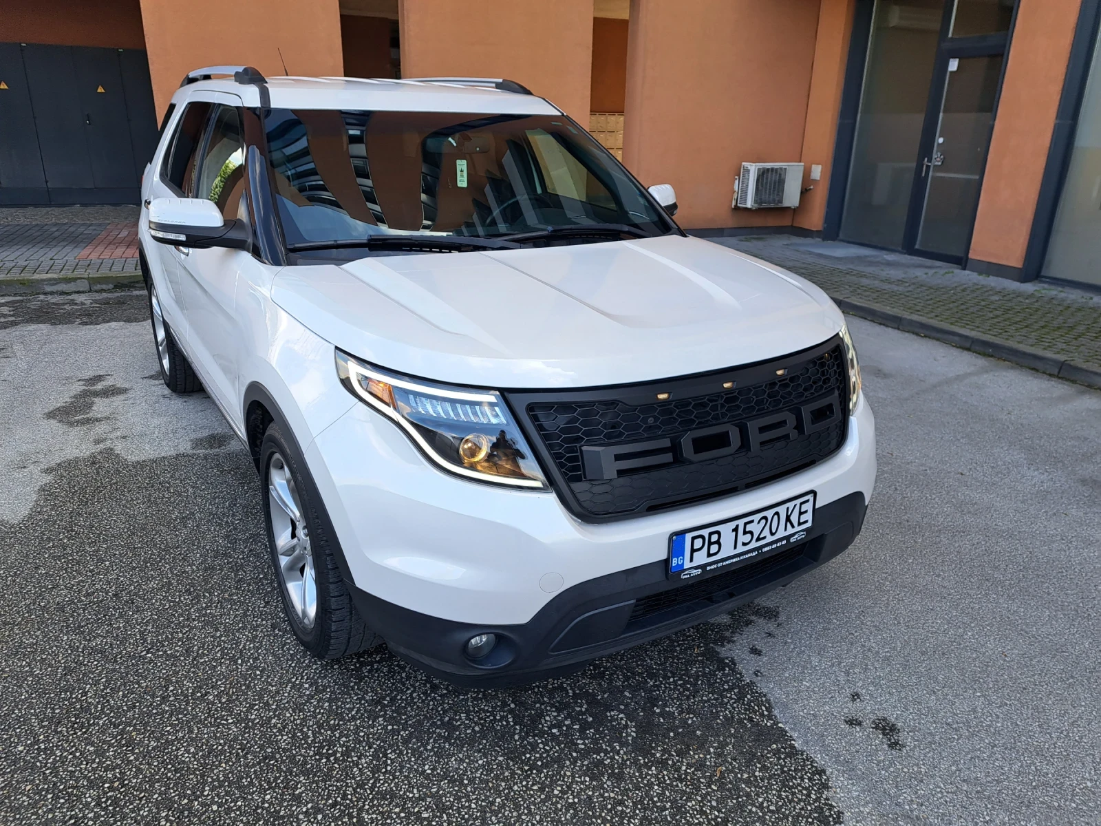 Ford Explorer  - изображение 8