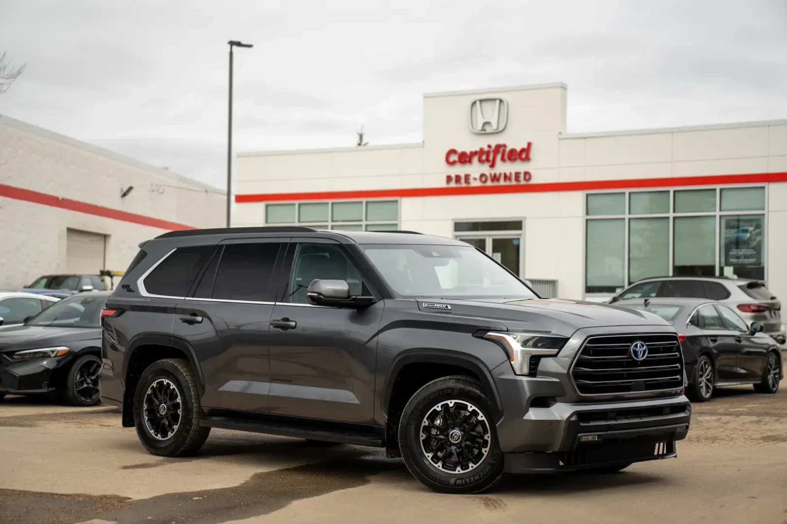 Toyota Sequoia 3.4 Hybrid limited TRD Off Road