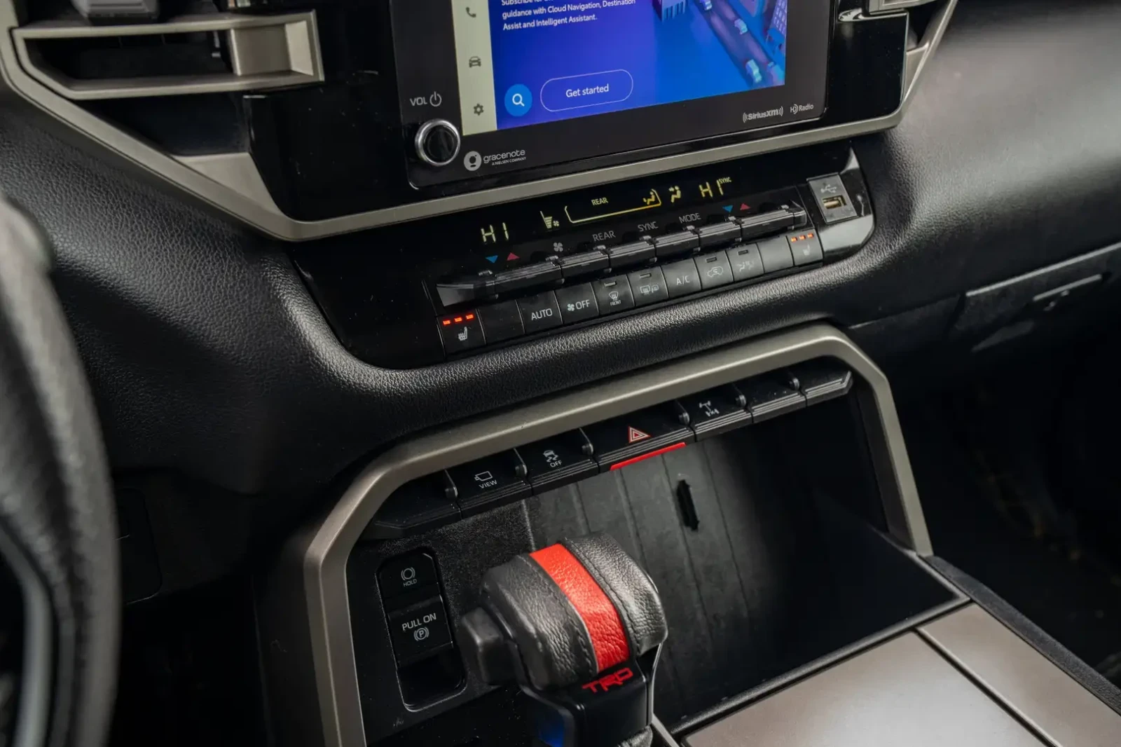 Toyota Sequoia 3.4 Hybrid limited TRD Off Road, снимка 8 - Автомобили и джипове - 54555832