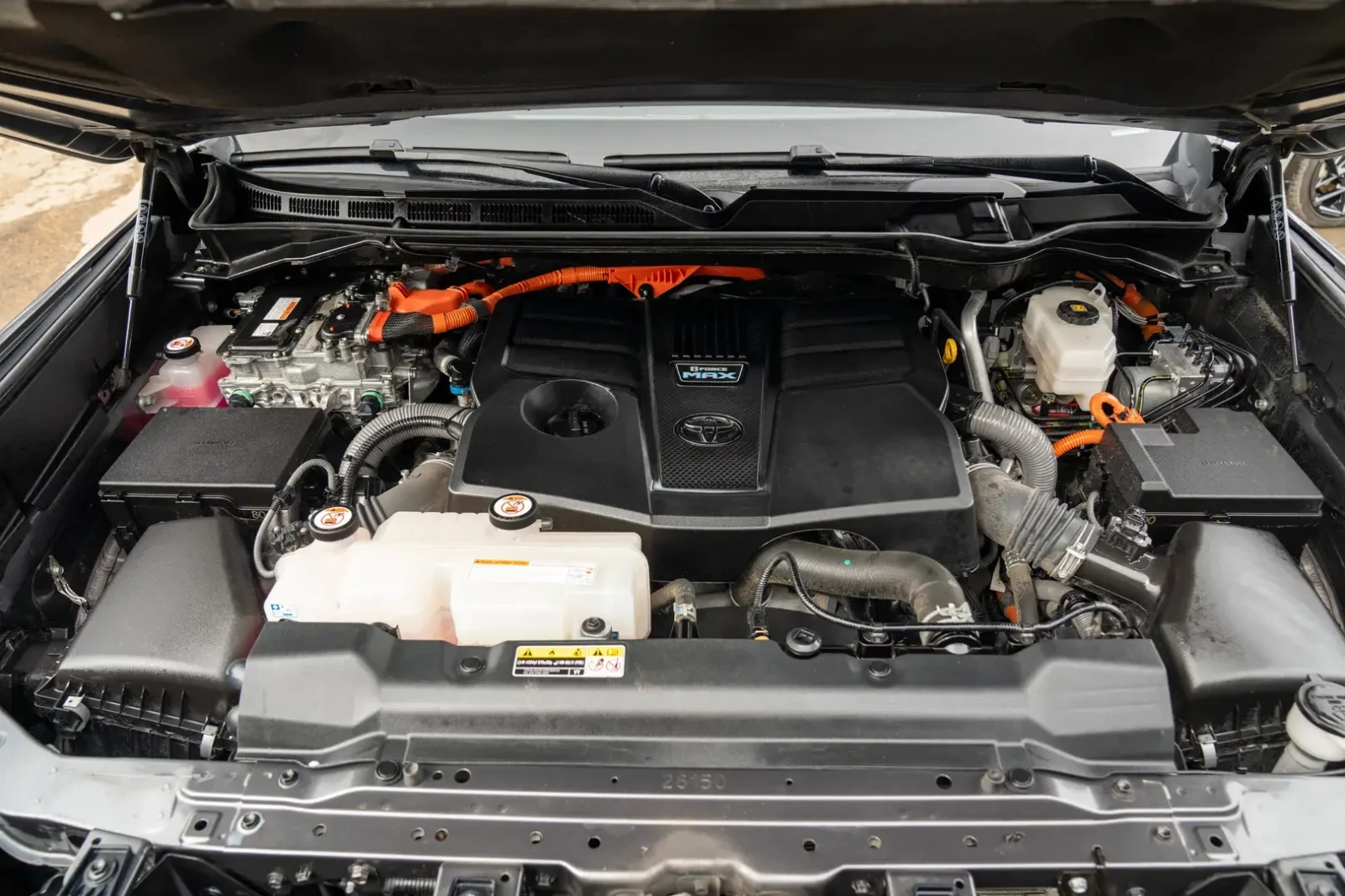 Toyota Sequoia 3.4 Hybrid limited TRD Off Road, снимка 17 - Автомобили и джипове - 54555832