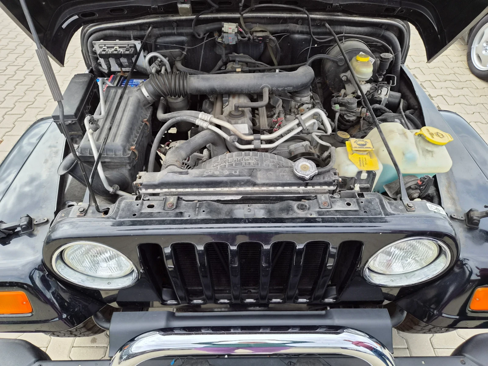 Jeep Wrangler 4.0i 177кс 2003г. HARDTOP КЛИМАТИК, снимка 10 - Автомобили и джипове - 54606742