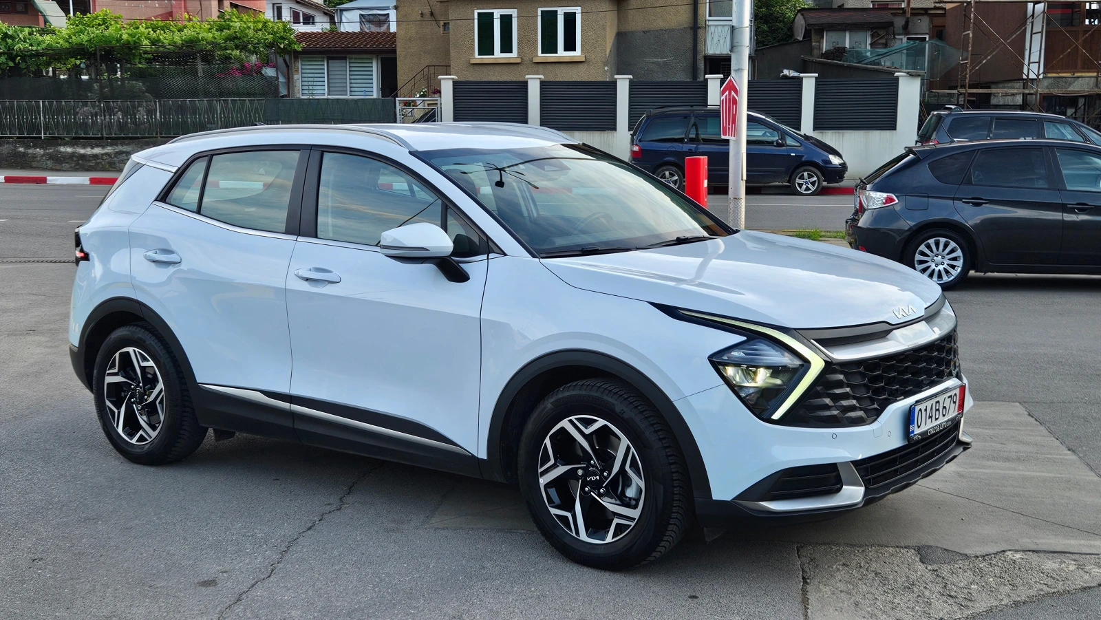 Kia Sportage 1.6 Mild Hybrit/6skorost/UNIKAT, снимка 7 - Автомобили и джипове - 54959553