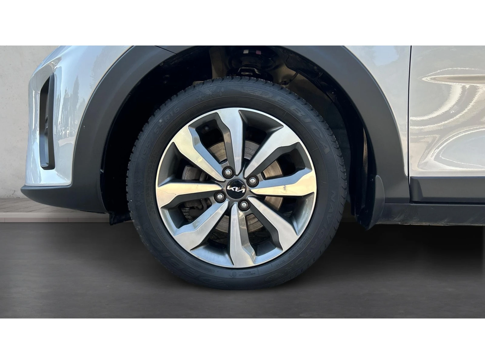 Kia Stonic Месечна вноска от 165  , снимка 16 - Автомобили и джипове - 55572156
