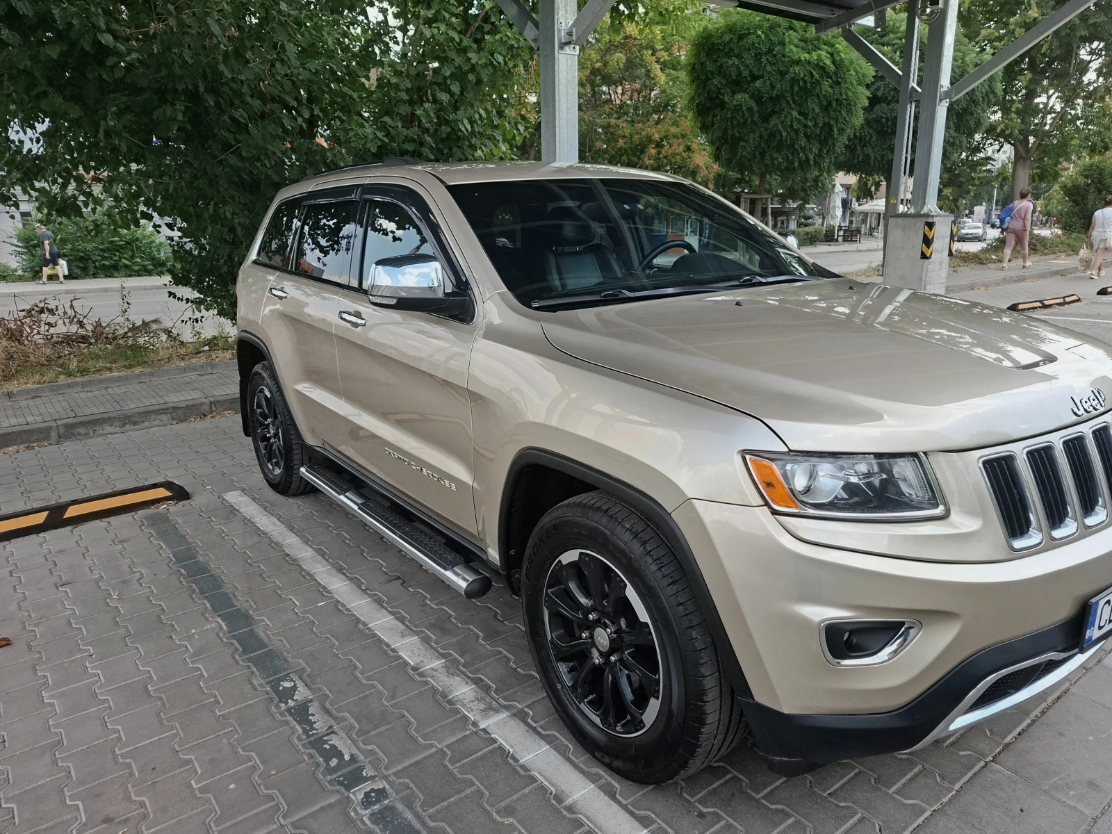 Jeep Grand cherokee Limited, снимка 2 - Автомобили и джипове - 55605331