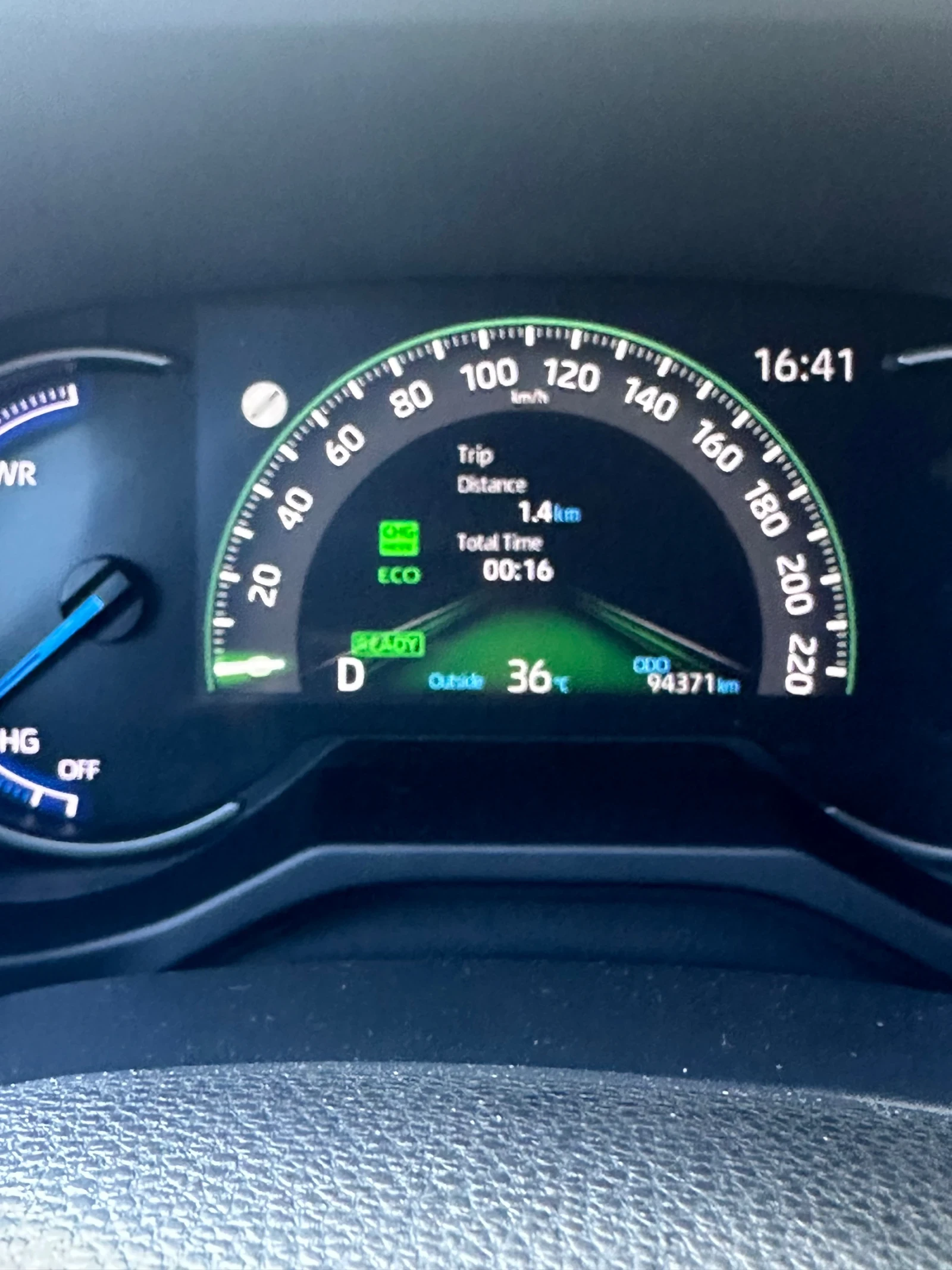Suzuki Across Plug-in Hybrid | 4x4 E-Four, снимка 16 - Автомобили и джипове - 55613350