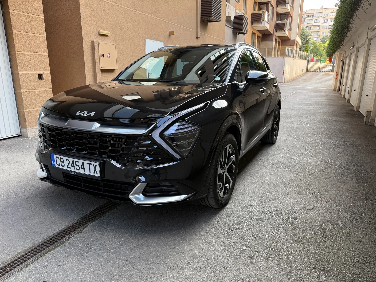 Kia Sportage Executive AWD, снимка 3 - Автомобили и джипове - 55905377
