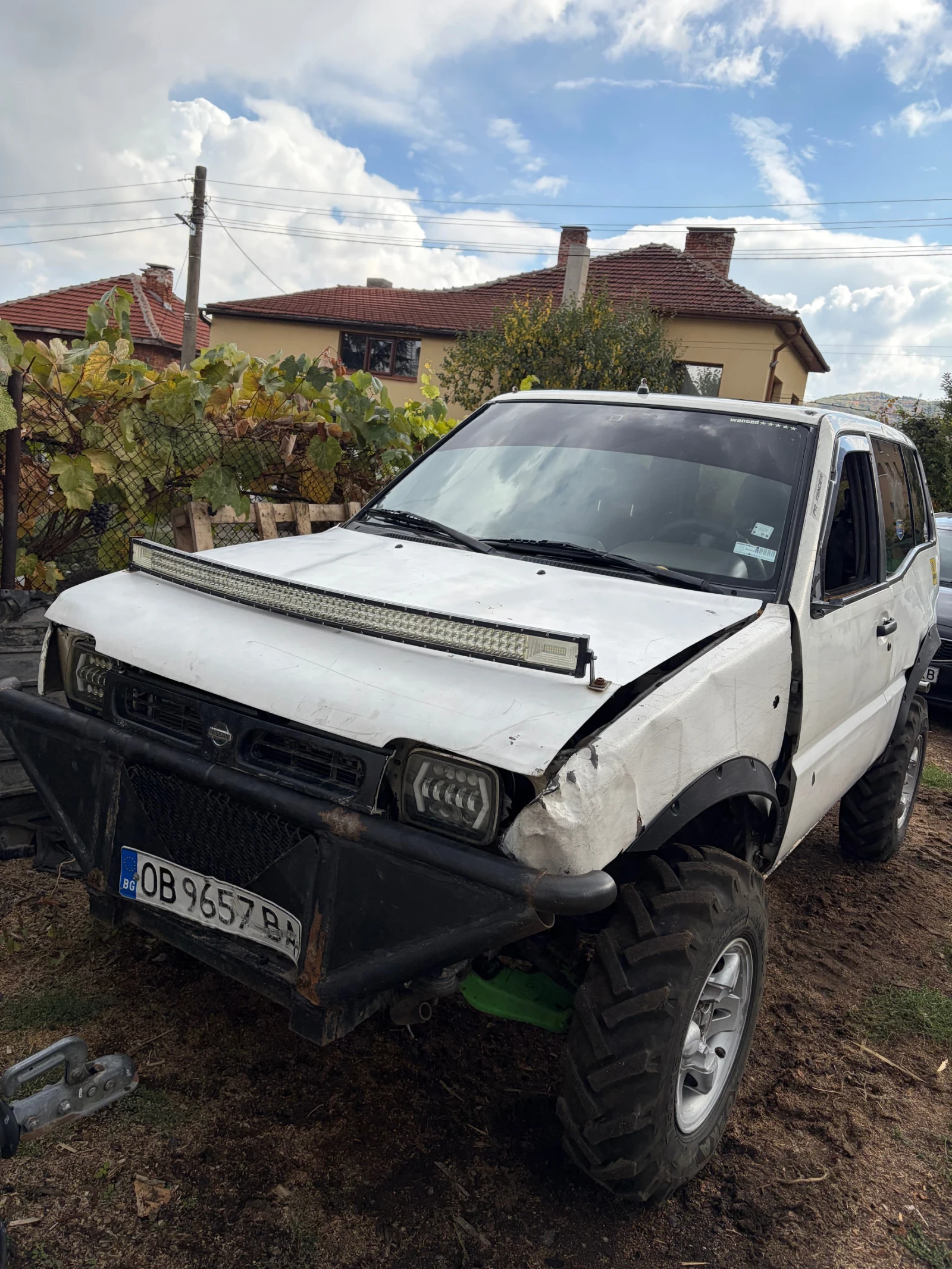 Nissan Terrano, снимка 3 - Автомобили и джипове - 56601683