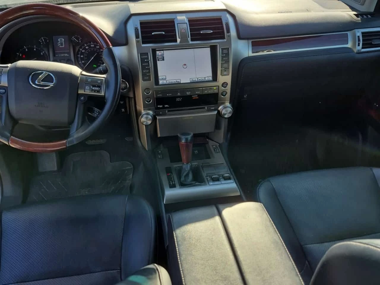 Lexus GX 460 * EXECUTIVE * CARFAX * , снимка 7 - Автомобили и джипове - 56635862