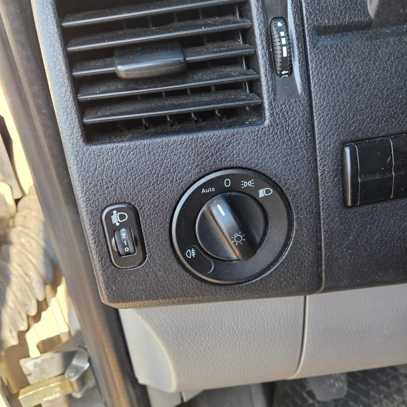 VW Crafter 2.0 TDi, снимка 9 - Бусове и автобуси - 53262224