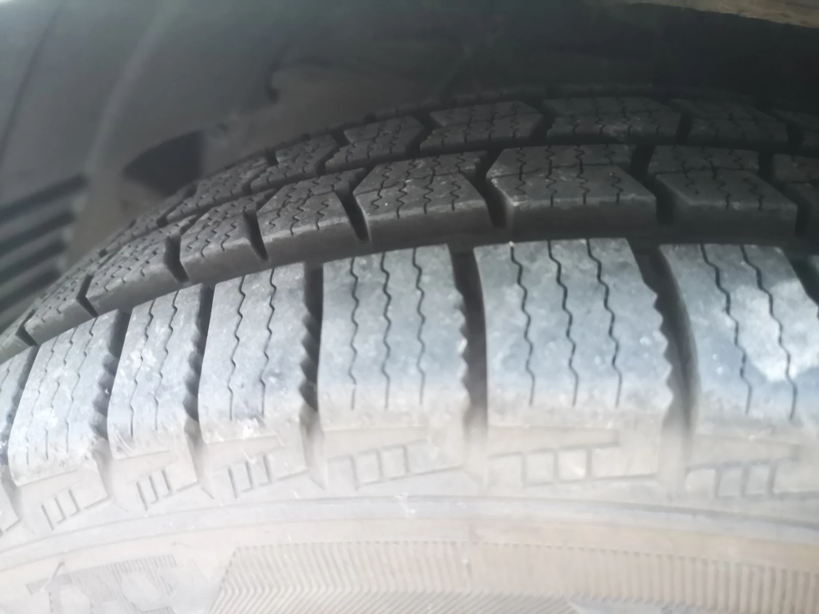 Hyundai H1 2.5 - изображение 9