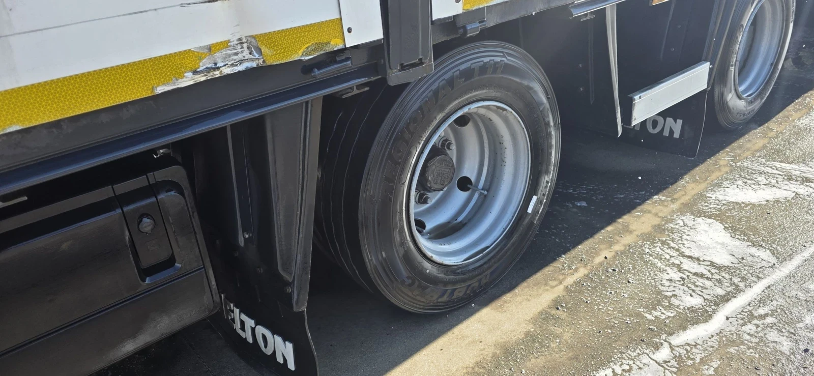 Daf XF 105 FT Автомат, ретардер, буге, топ състояние!!!, снимка 10 - Камиони - 54116174