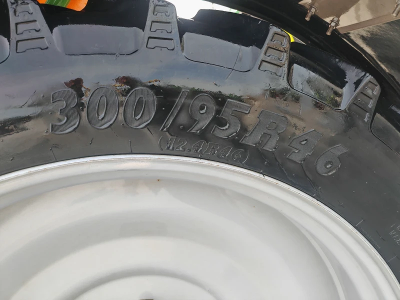 Пръскачка Amazone UX 3200 Special Premium , снимка 8 - Селскостопанска техника - 52654905